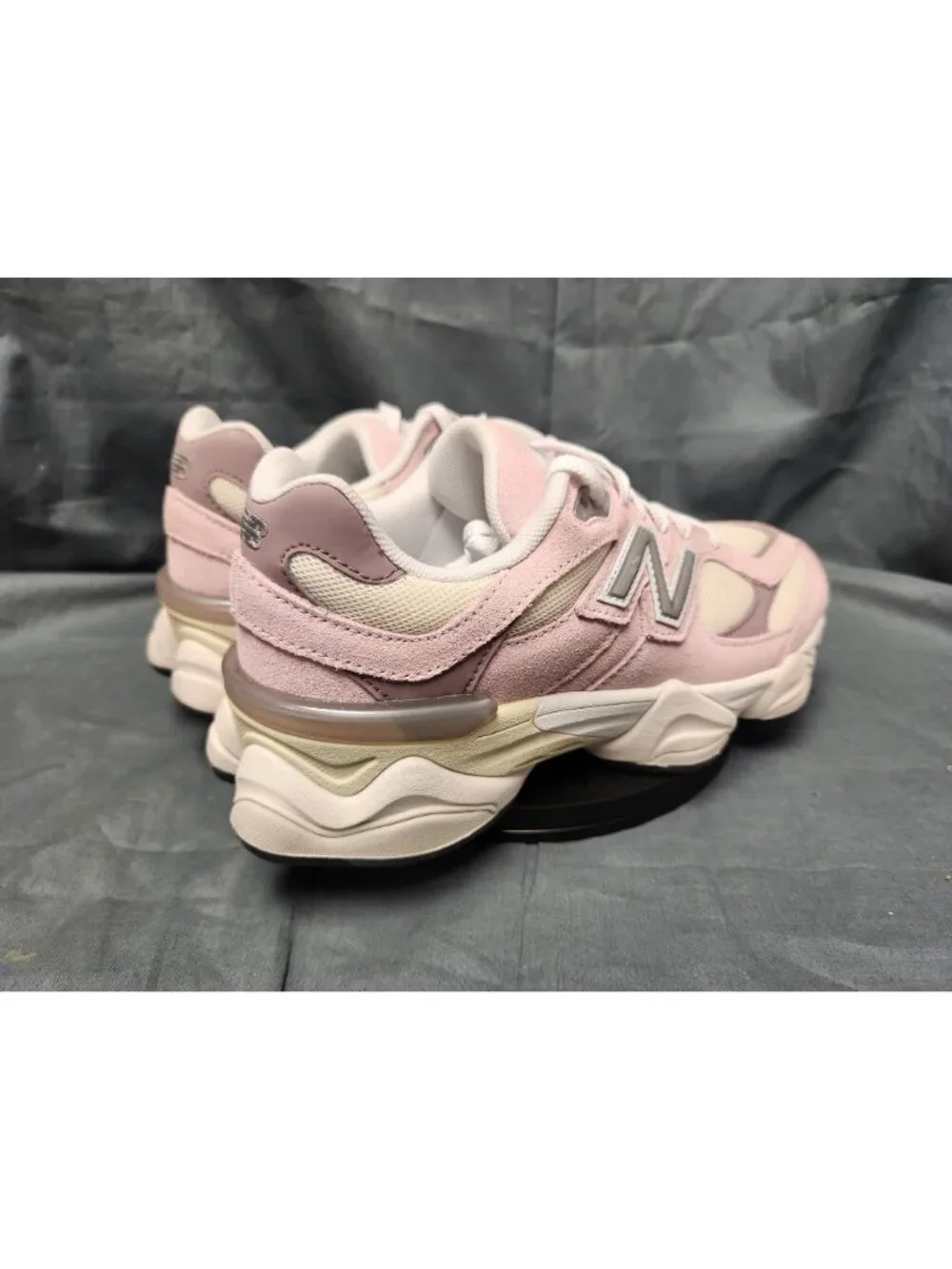 New Balance 90s are